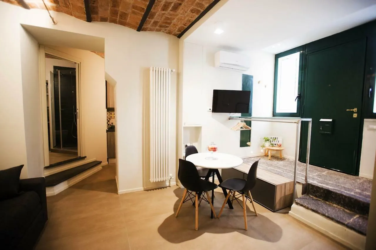 Home Suite Home Naples 0*,