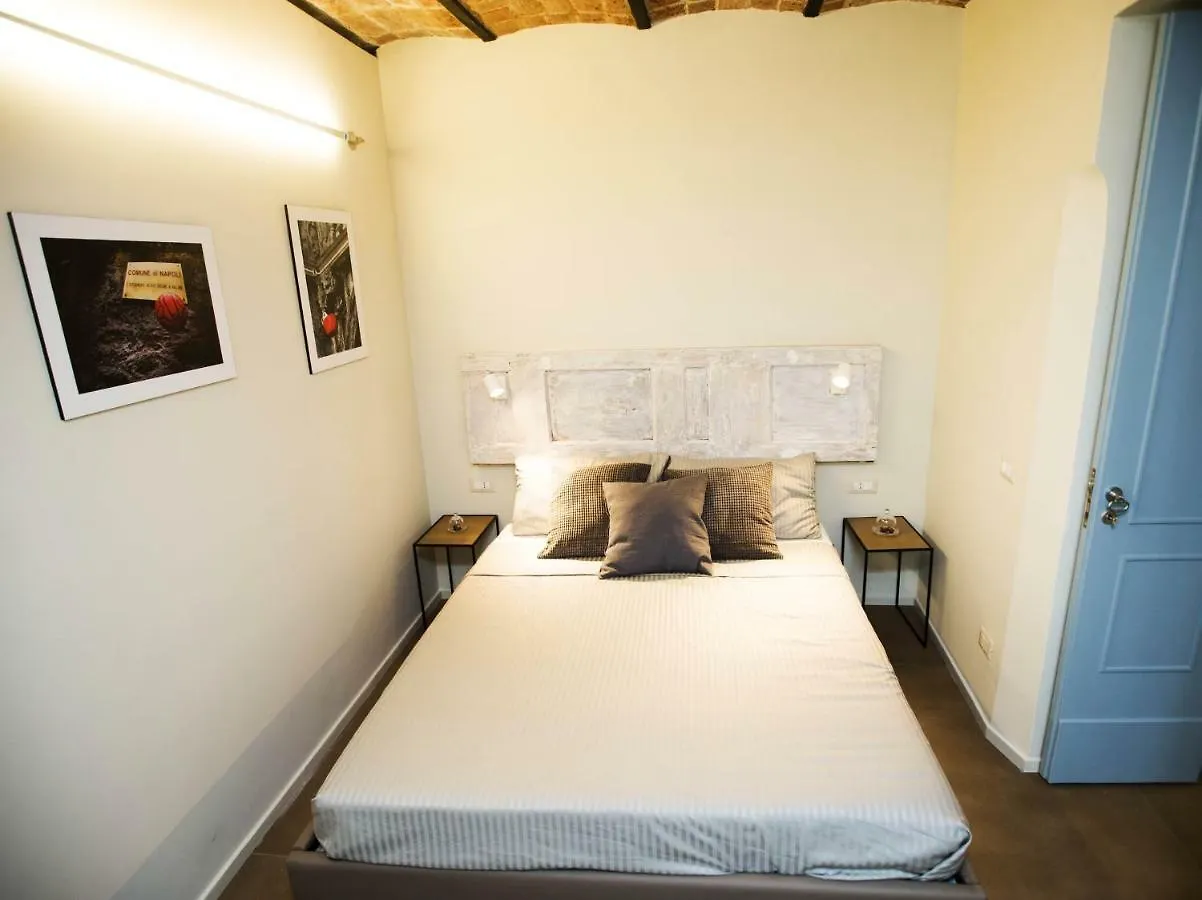 Home Suite Home Nápoles